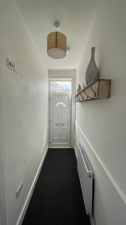 Spacious 6 Bed Home Near City & Albion Stadium Perfect For Contractors! Birmingham Exterior foto